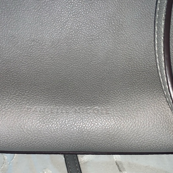 Danielle Nicole grey 2-tone crossbody - Picture 7 of 7